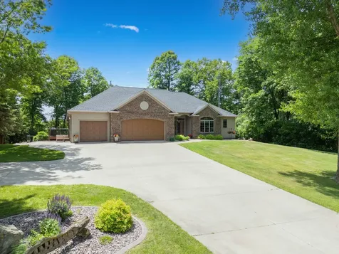 11655 Castle Bluff Lane SW Stewartville MN 55976