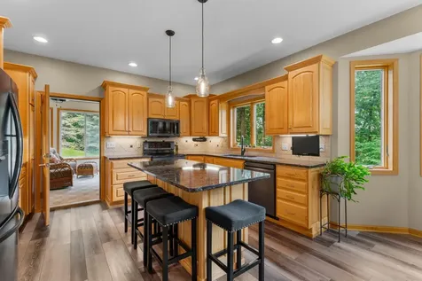 11655 Castle Bluff Lane SW Stewartville MN 55976