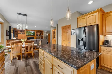 11655 Castle Bluff Lane SW Stewartville MN 55976
