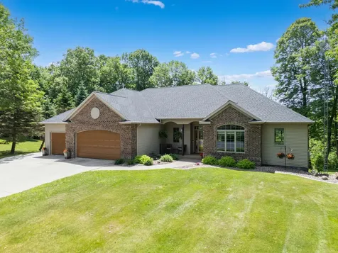 11655 Castle Bluff Lane SW Stewartville MN 55976