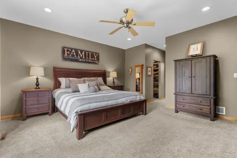 11655 Castle Bluff Lane SW Stewartville MN 55976