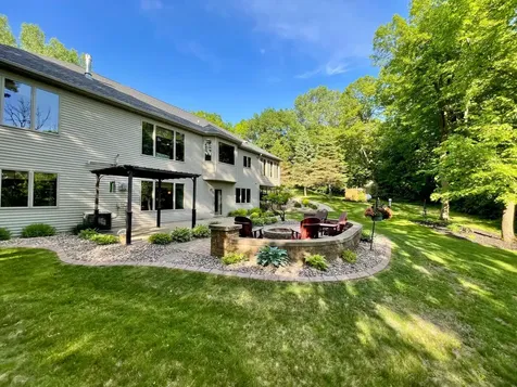11655 Castle Bluff Lane SW Stewartville MN 55976