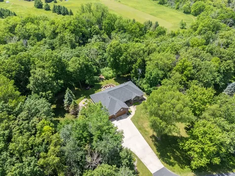 11655 Castle Bluff Lane SW Stewartville MN 55976