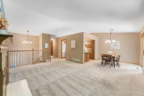 6121 Creek View Trail Minnetonka MN 55345