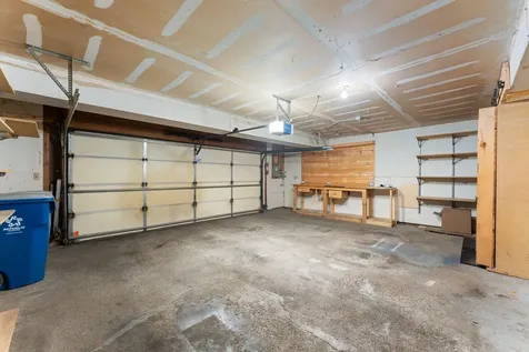 6121 Creek View Trail Minnetonka MN 55345