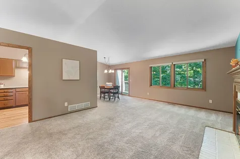6121 Creek View Trail Minnetonka MN 55345