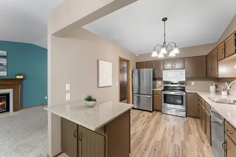 6121 Creek View Trail Minnetonka MN 55345