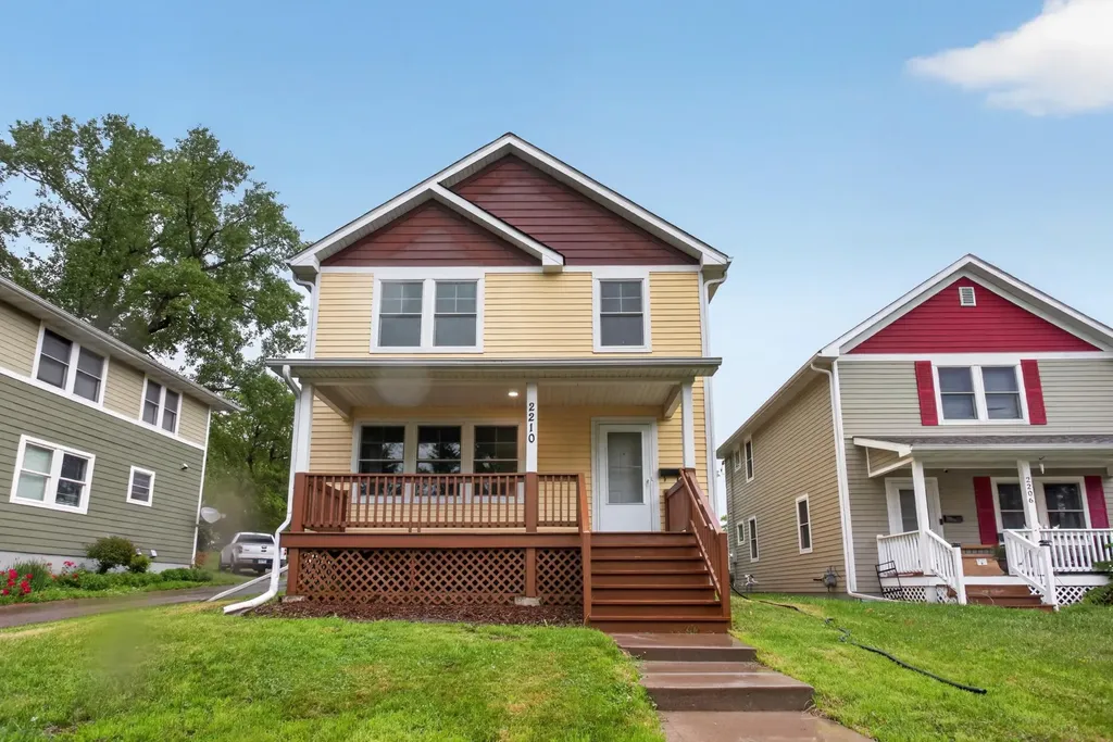 2210 Irving Avenue N Minneapolis MN 55411