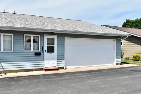 1328B Mcnally Drive Winona MN 55987