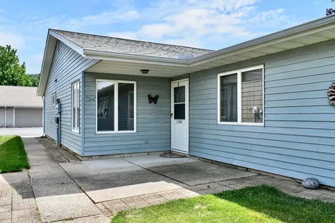 1328B Mcnally Drive Winona MN 55987
