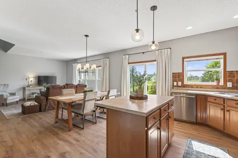 1245 Vernon Drive Carver MN 55315