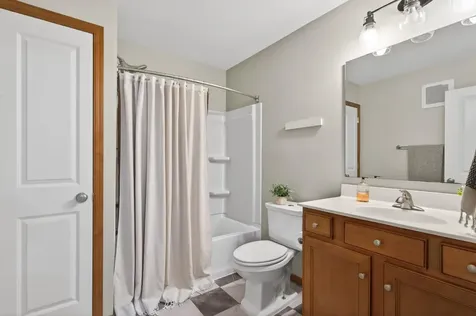 1245 Vernon Drive Carver MN 55315