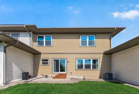 1245 Vernon Drive Carver MN 55315