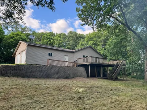 61256 440th Street Fairfax MN 55332