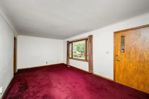 1789 Kennard Street Maplewood MN 55109