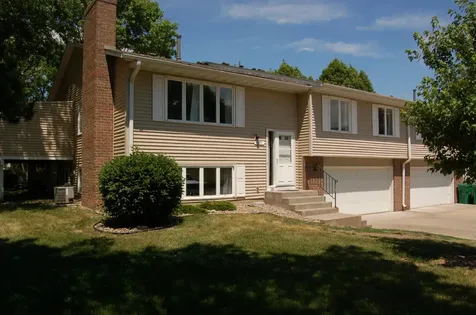 1693 Covington Lane Eagan MN 55122