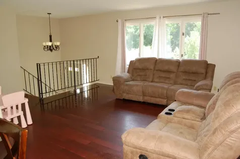 1693 Covington Lane Eagan MN 55122
