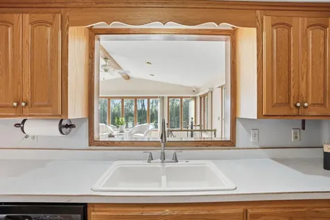 5216 Taylor Street NE Fridley MN 55421