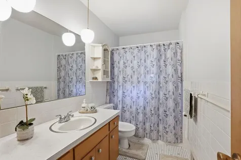 5216 Taylor Street NE Fridley MN 55421