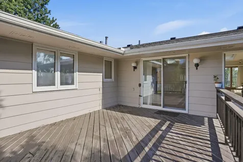5216 Taylor Street NE Fridley MN 55421