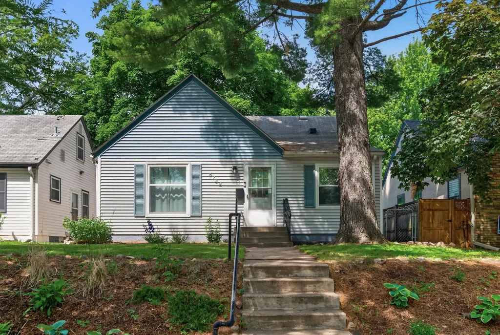5732 24th Avenue S Minneapolis MN 55417