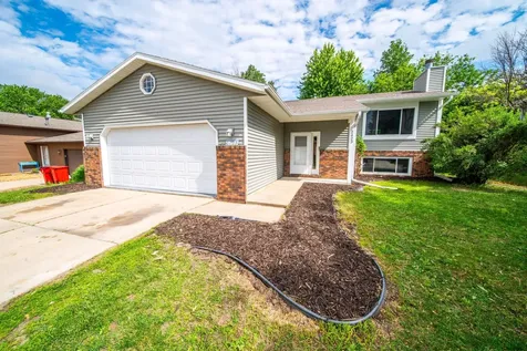 2423 59th St NW Rochester MN 55901