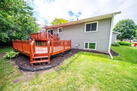 2423 59th St NW Rochester MN 55901