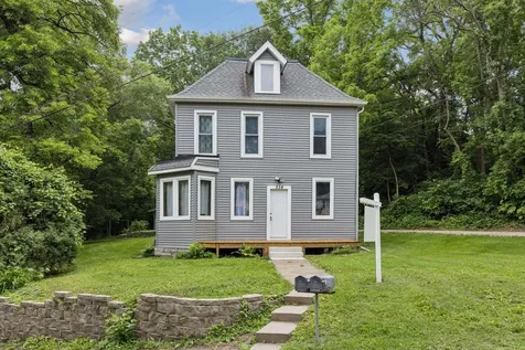 534 Annapolis Street South Saint Paul MN 55075