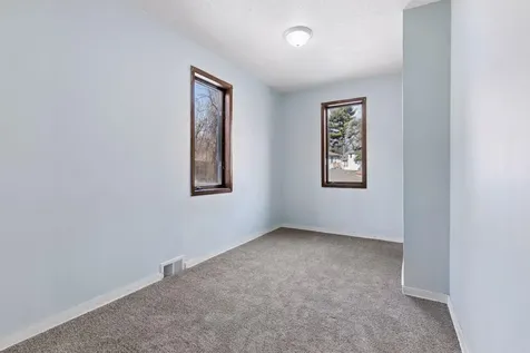 534 Annapolis Street South Saint Paul MN 55075