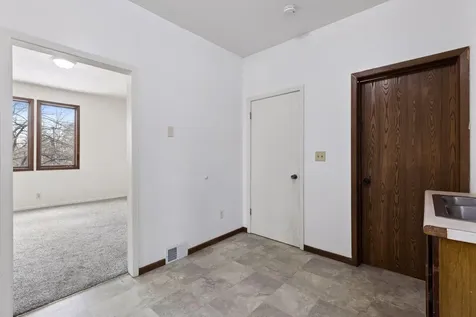 534 Annapolis Street South Saint Paul MN 55075
