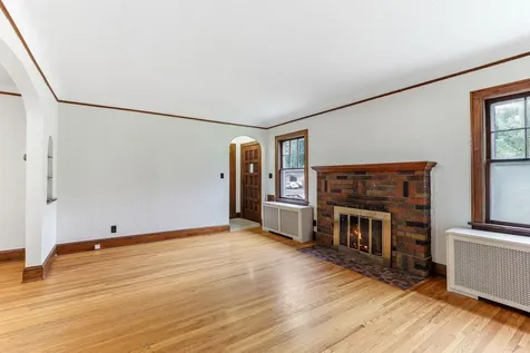 75 Cleveland Avenue S Saint Paul MN 55105
