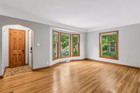 5925 Chicago Avenue Minneapolis MN 55417