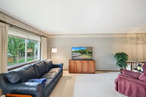 1262 Timbershore Lane Eagan MN 55123