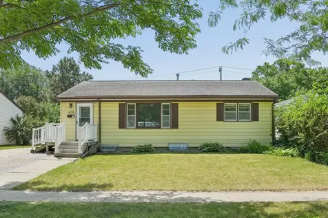 418 20th Avenue N Fargo ND 58102