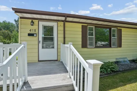 418 20th Avenue N Fargo ND 58102
