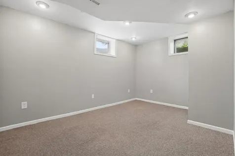 418 20th Avenue N Fargo ND 58102
