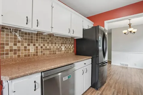 418 20th Avenue N Fargo ND 58102