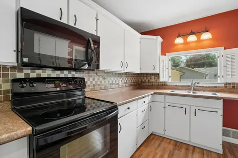418 20th Avenue N Fargo ND 58102
