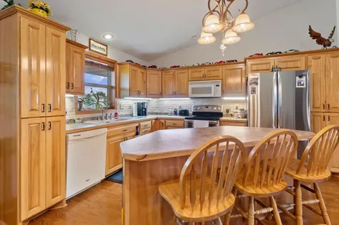 3455 339th Avenue NE Cambridge MN 55008