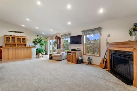 3455 339th Avenue NE Cambridge MN 55008
