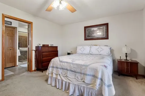 3455 339th Avenue NE Cambridge MN 55008