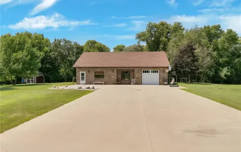 8666 Riverwood Circle N New London MN 56273