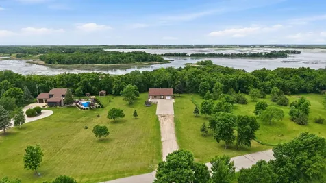 8666 Riverwood Circle N New London MN 56273