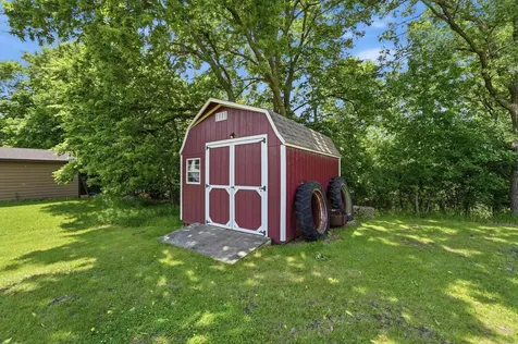 8666 Riverwood Circle N New London MN 56273
