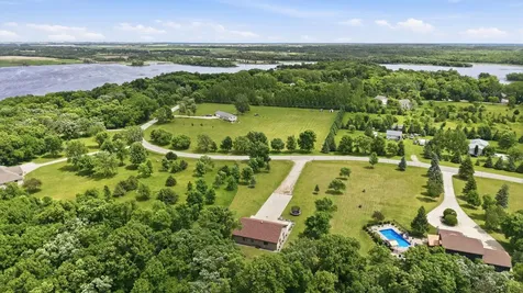 8666 Riverwood Circle N New London MN 56273