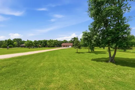 8666 Riverwood Circle N New London MN 56273