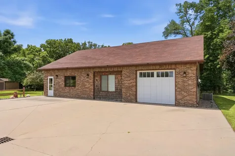 8666 Riverwood Circle N New London MN 56273