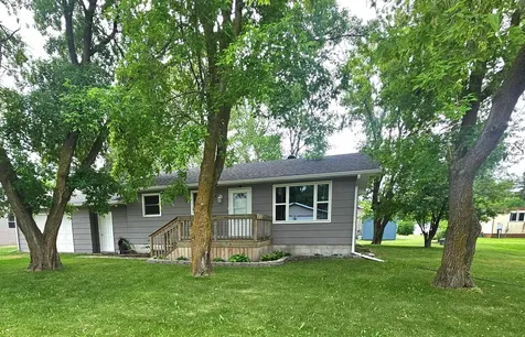 252 E Nelson Avenue Newfolden MN 56738
