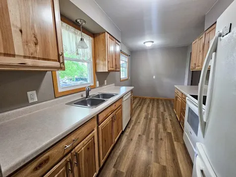 252 E Nelson Avenue Newfolden MN 56738