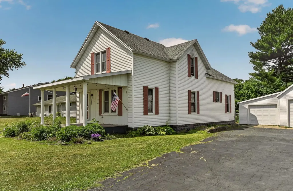305 Mill Street N Brownsdale MN 55918